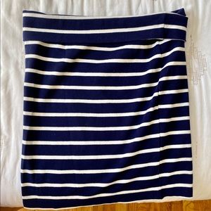 Forever 21 Navy and white striped pencil skirt